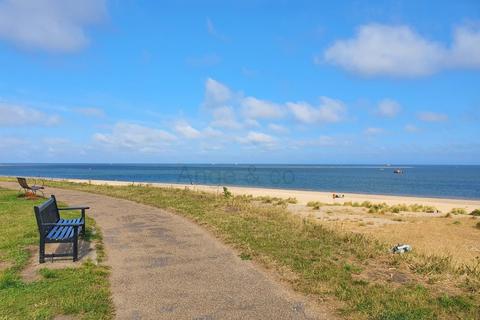 90 All Saints Road, Lowestoft, NR33 0JN