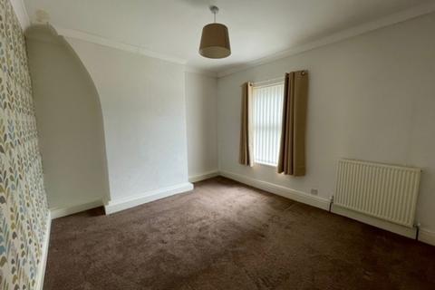 2 bedroom terraced house to rent, Borough Road, St. Helens