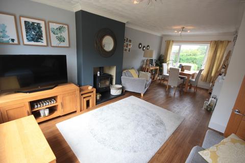 70 Chatterley Drive, Kidsgrove, Stoke-on-trent, ST7 4LL