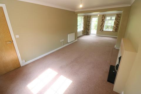 4 bedroom semi-detached house to rent, Westwood Way, Beverley