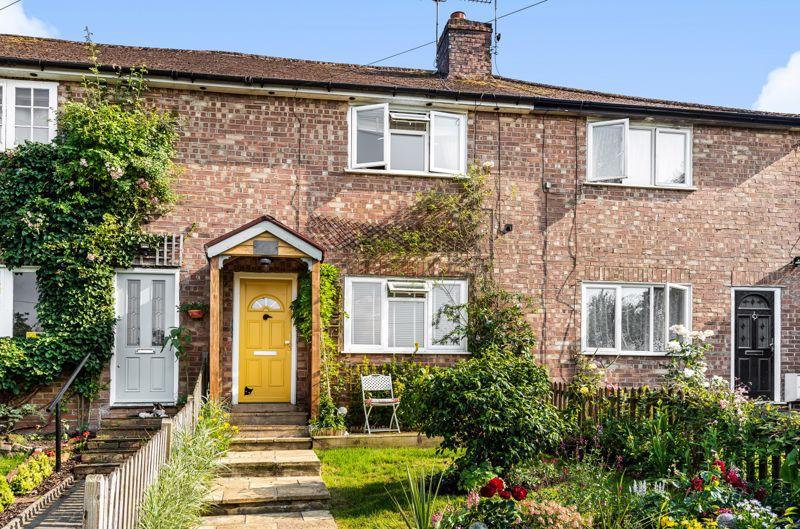 Talbot Road, Hawkhurst 2 bed terraced house £315,000