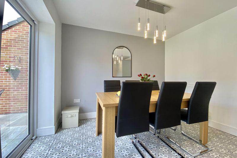 Stag Valley Road, Durleigh Gardens, Bridgwater 3 bed detached house £