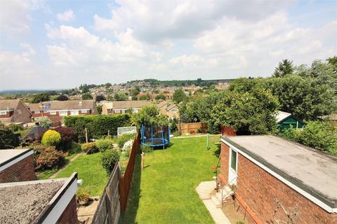 41 Herne Rise, Ilminster, TA19 0HH