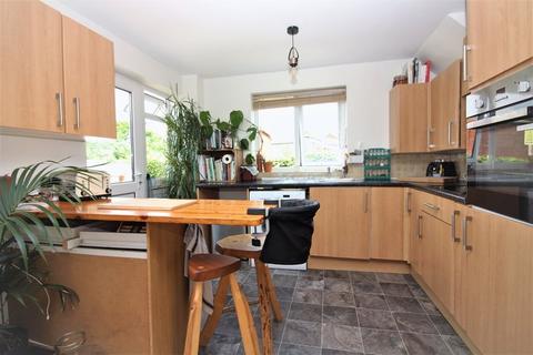 41 Herne Rise, Ilminster, TA19 0HH