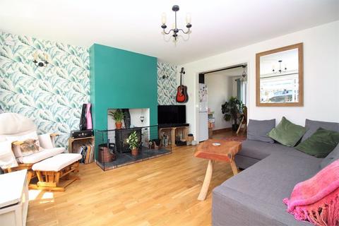 41 Herne Rise, Ilminster, TA19 0HH