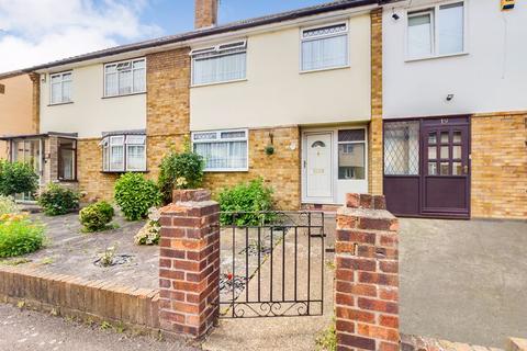 17 Crescent Way, Aveley, South Ockendon, RM15 4TJ