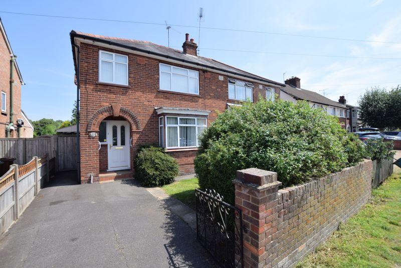 Old Stoke Road, Aylesbury 3 bed semidetached house £300,000