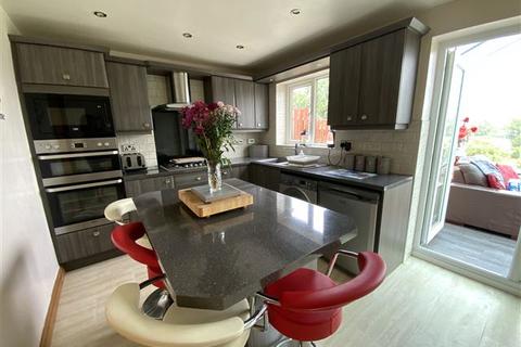 45 Kirkstead Gardens, Sheffield, S13 9XG