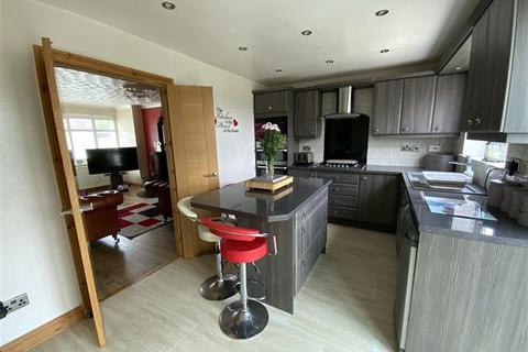 45 Kirkstead Gardens, Sheffield, S13 9XG