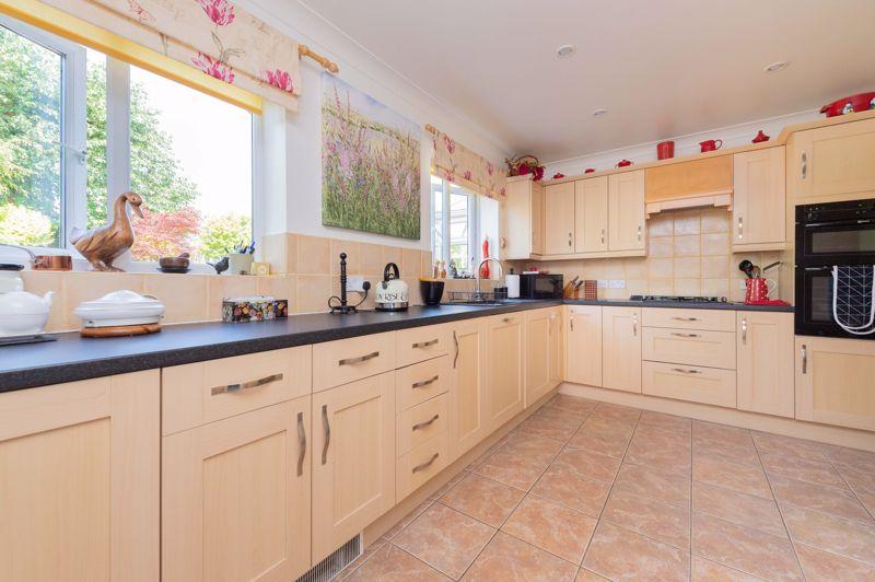 Hillcrest, Ellesmere 4 bed detached house £385,000