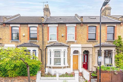 122 Durrington Road, London, E5 0HS