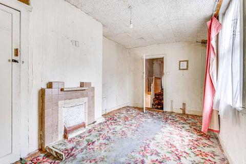 122 Durrington Road, London, E5 0HS