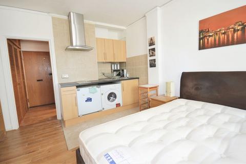 Studio to rent - Russell Court, Bloomsbury WC1H 0LP