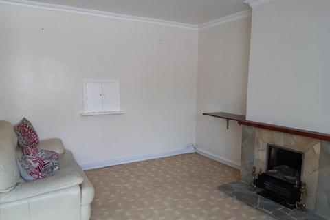 3 bedroom terraced house to rent, Avard Crescent, Eastbourne