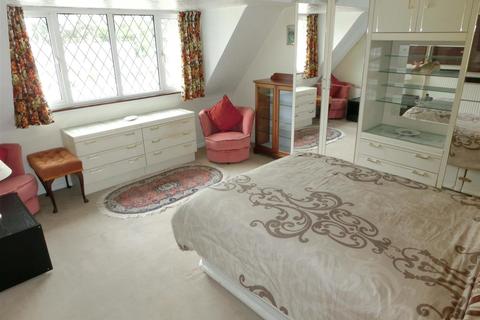7 Hollywood Gardens, Hollywood, Birmingham, B47 5NN
