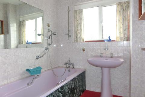 7 Hollywood Gardens, Hollywood, Birmingham, B47 5NN