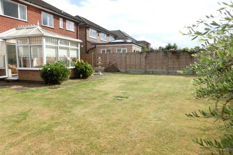 7 Hollywood Gardens, Hollywood, Birmingham, B47 5NN