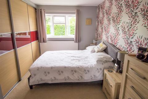 13 Burrows Close, Clifton, Shefford, SG17 5EG