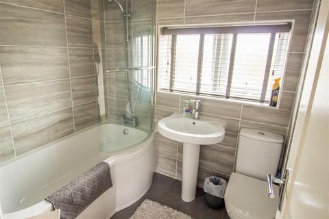 13 Burrows Close, Clifton, Shefford, SG17 5EG