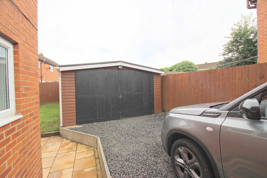 Detached Garage