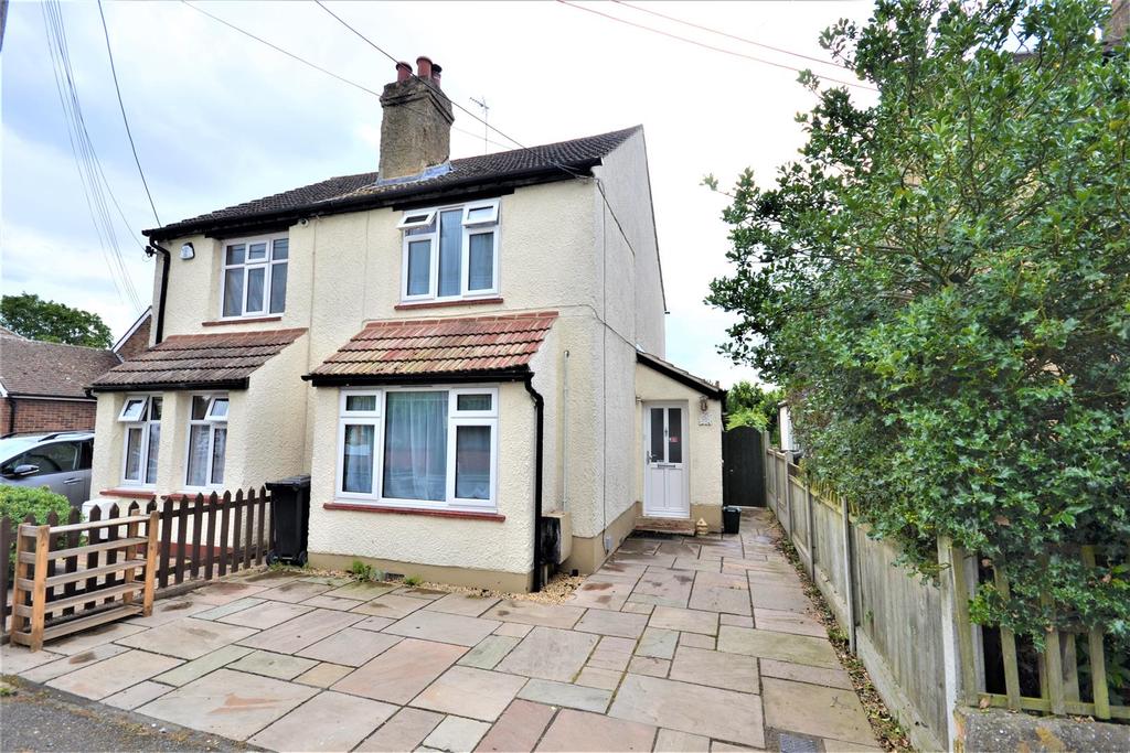 St. Marys Road, BurnhamonCrouch 2 bed semidetached house £285,000