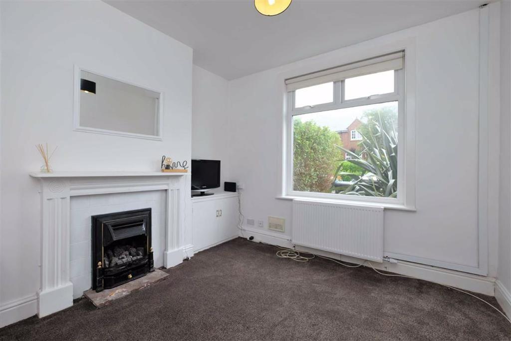 Dock Road, Lytham 3 bed terraced house £174,950