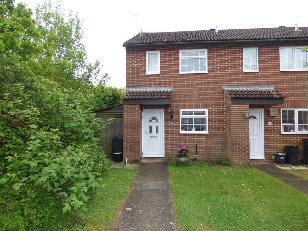 Manorfield, Singleton, Ashford 2 bed terraced house £900 pcm (£208 pw)