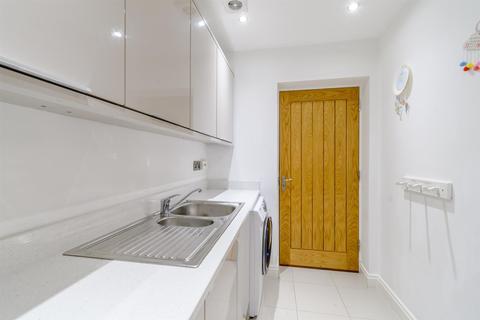 14 Alder Park Road, Solihull, B91 1NU
