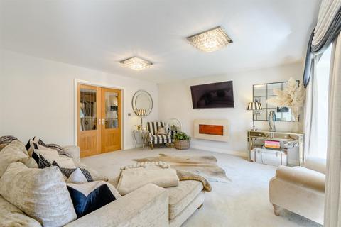 14 Alder Park Road, Solihull, B91 1NU
