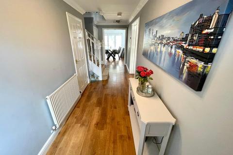 17 Elm Grove, Wootton, Northampton, NN4 6FB
