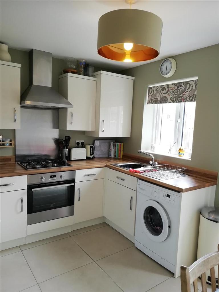 Lavender Way, Newark 2 bed house £695 pcm (£160 pw)