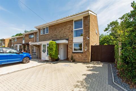 44 Dyke Drive, Orpington, BR5 4LZ