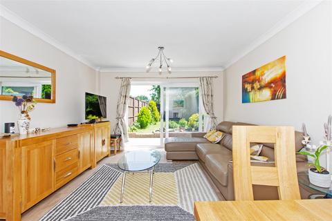 44 Dyke Drive, Orpington, BR5 4LZ