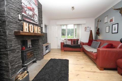 64 West Royd Drive, Shipley, BD18 1HL