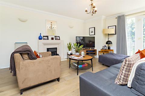 12 Compass Close, Edgware, HA8 8HU