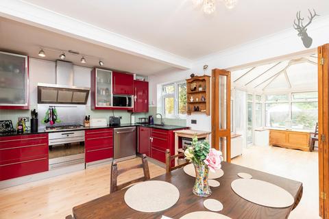 5 Station Approach, Theydon Bois, Epping, CM16 7HR