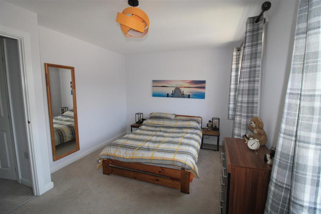 Bedroom 1.JPG
