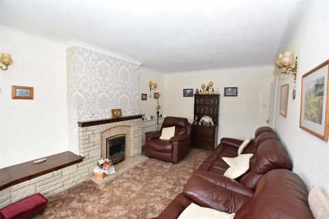 35 Alton Park, Beeford, Driffield, YO25 8BZ