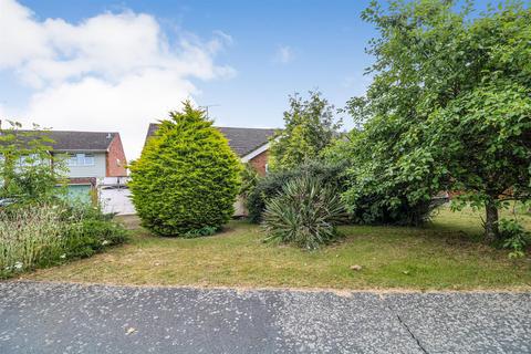 4 Baker Avenue, Hatfield Peverel, Chelmsford, CM3 2LH