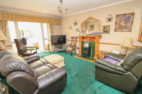 4 Baker Avenue, Hatfield Peverel, Chelmsford, CM3 2LH