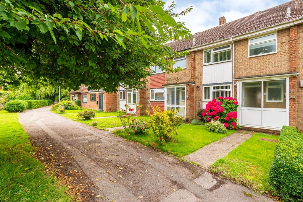 Wakeley Road, Rainham, Gillingham 3 bed terraced house £260,000
