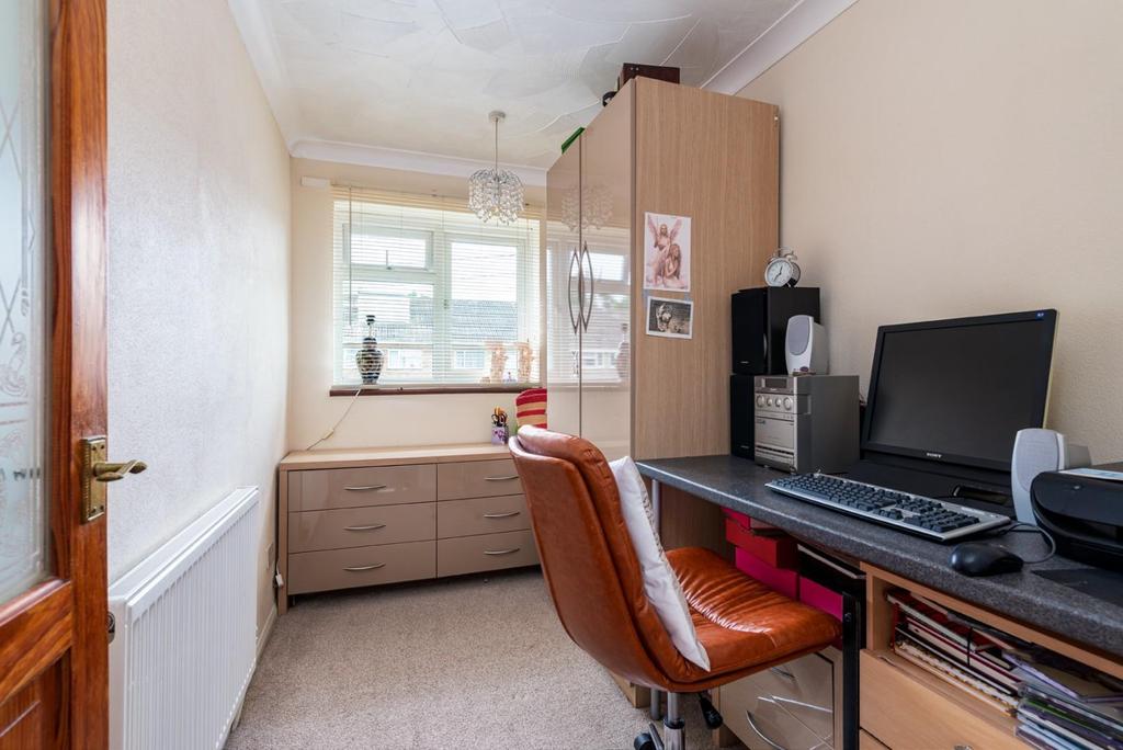 142 Wakeley Road bedroom3.jpg