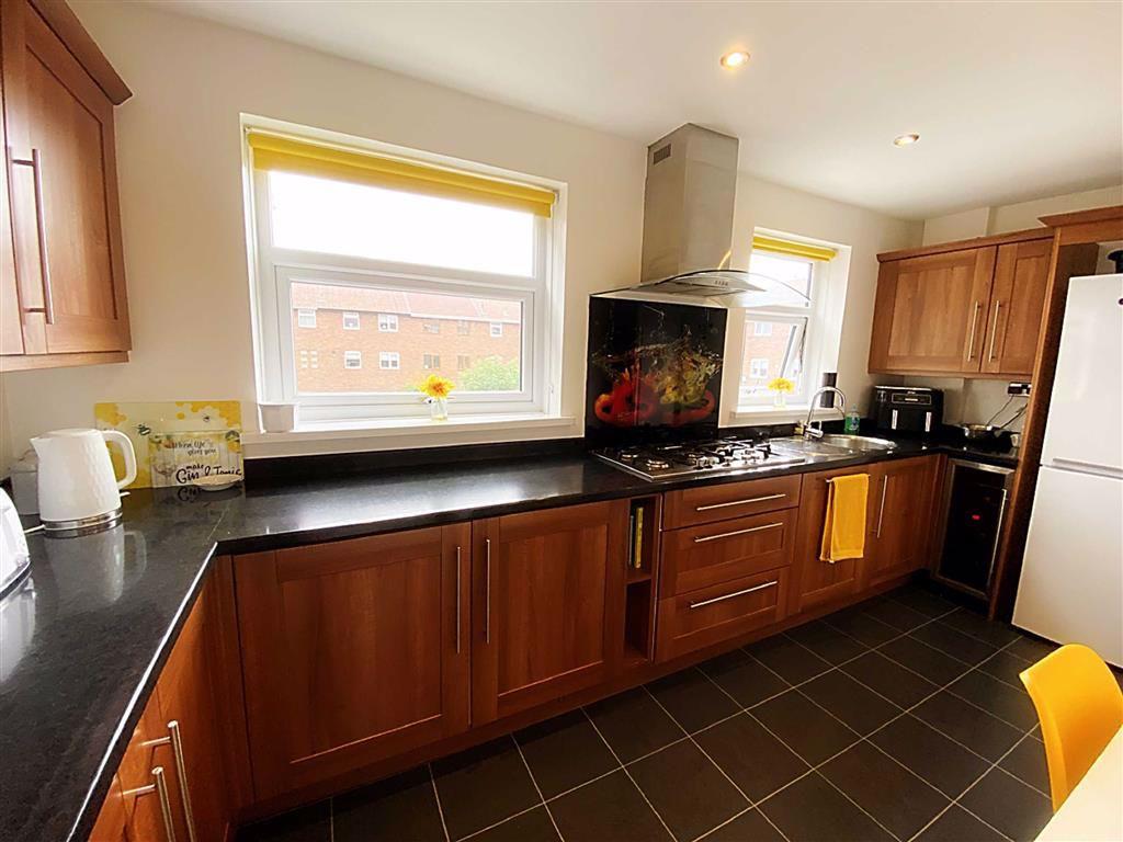 Kitchen and Breakfasting Room