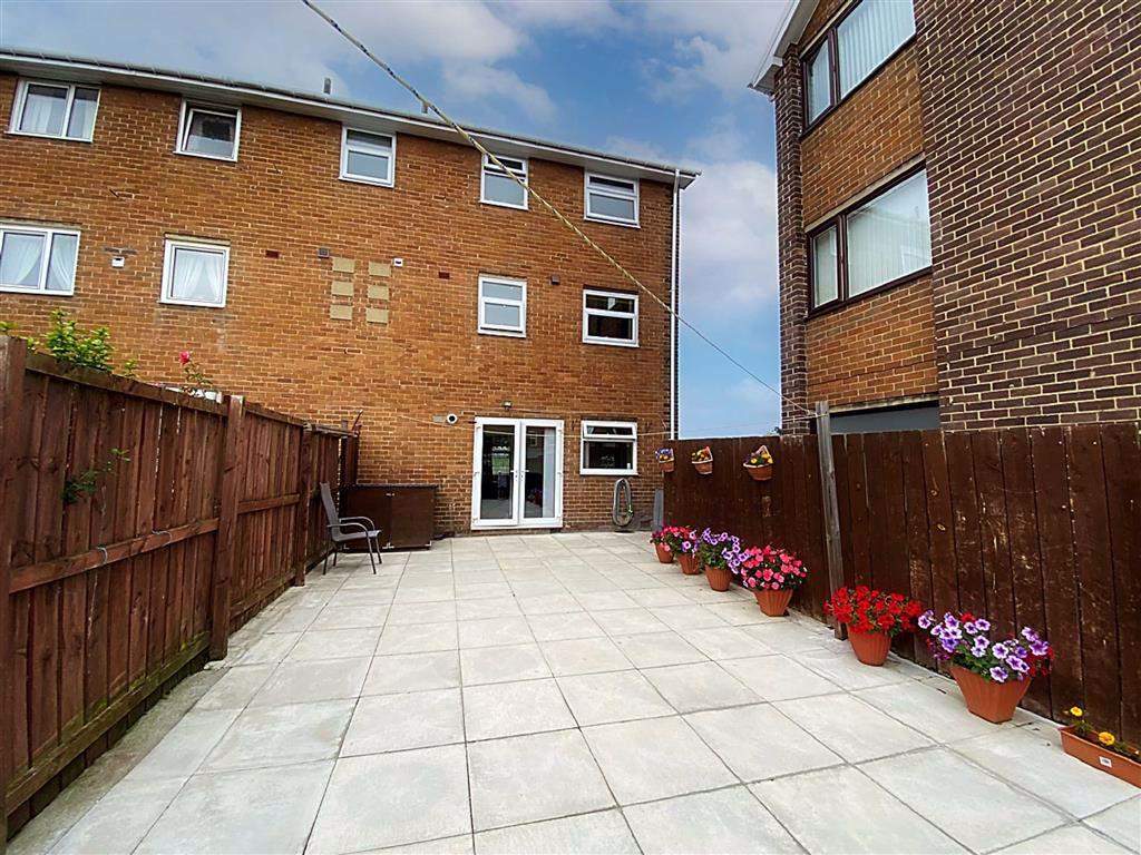 Garden &amp; Driveway