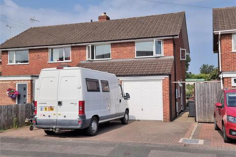 22 Goldsborough Close, Gloucester, GL4 4ST