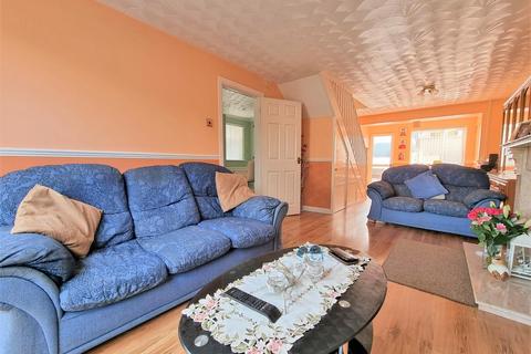 22 Goldsborough Close, Gloucester, GL4 4ST