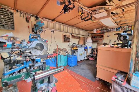 22 Goldsborough Close, Gloucester, GL4 4ST