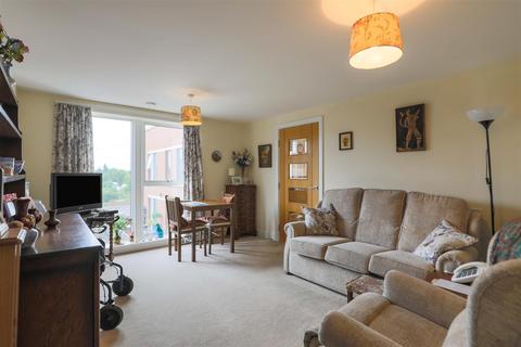 1 bedroom apartment for sale - Glenhills Court, Little Glen Road, Glen Parva, Leicester