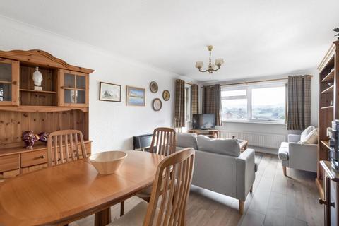 21 Holcombe Drive, Llandrindod Wells, LD1 6DN