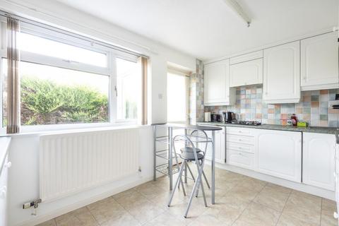 21 Holcombe Drive, Llandrindod Wells, LD1 6DN
